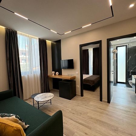 Twins Hotel Vlorë Εξωτερικό φωτογραφία