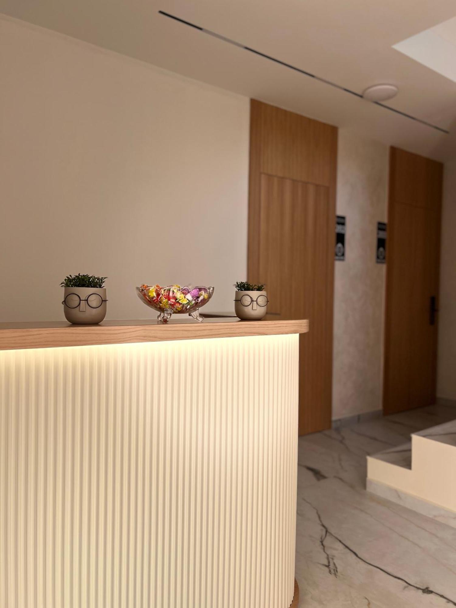 Twins Hotel Vlorë Εξωτερικό φωτογραφία