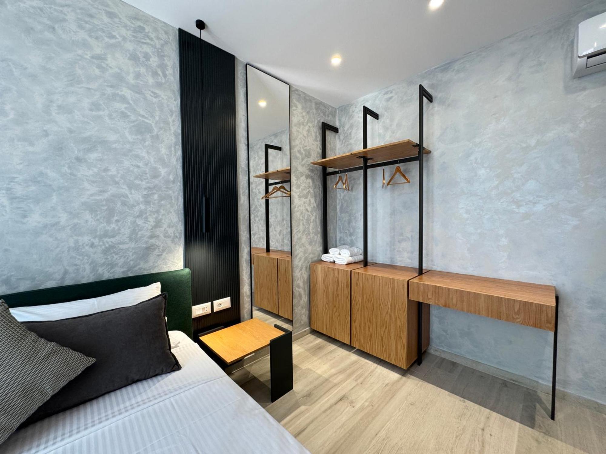 Twins Hotel Vlorë Εξωτερικό φωτογραφία