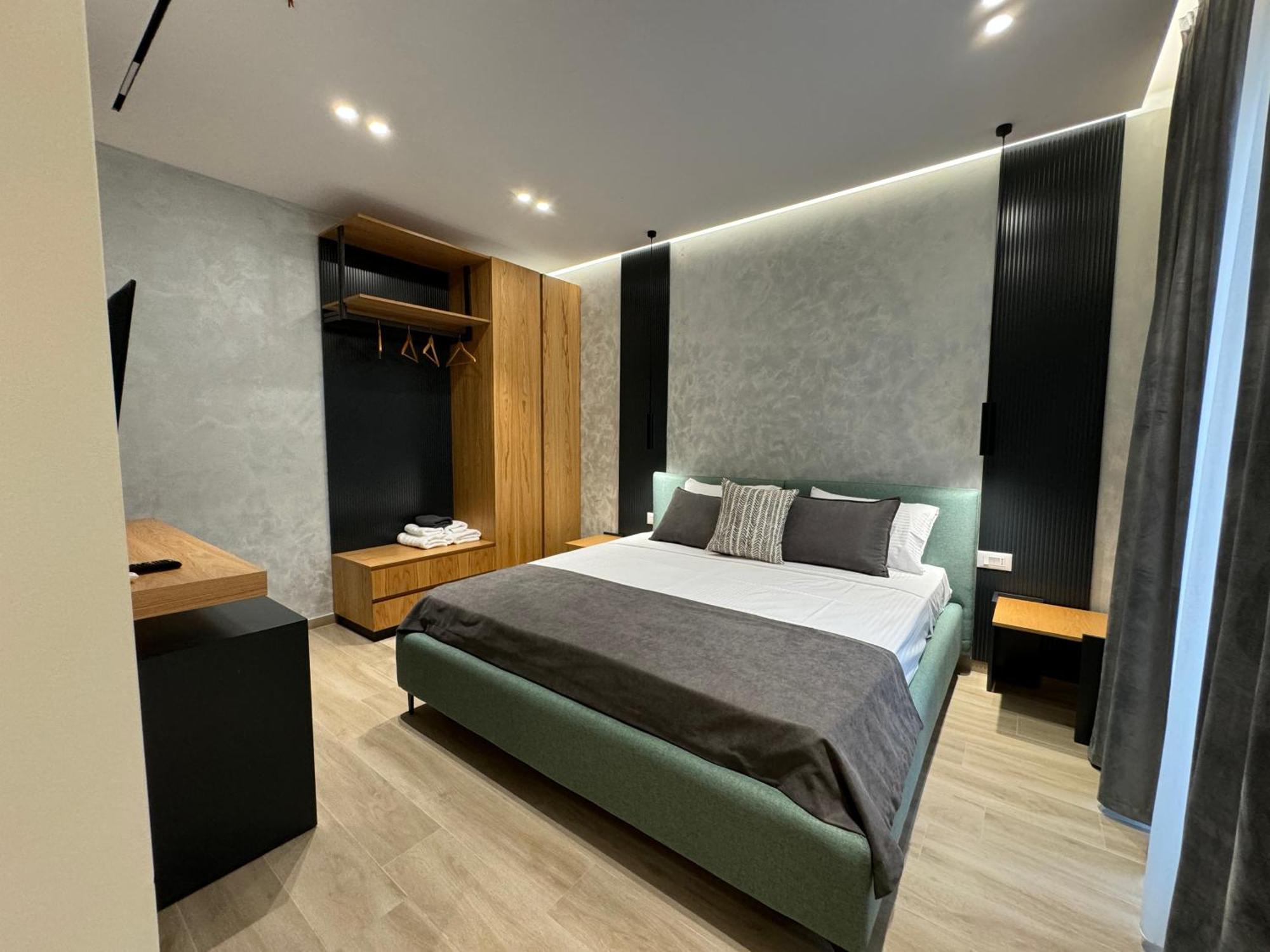 Twins Hotel Vlorë Εξωτερικό φωτογραφία
