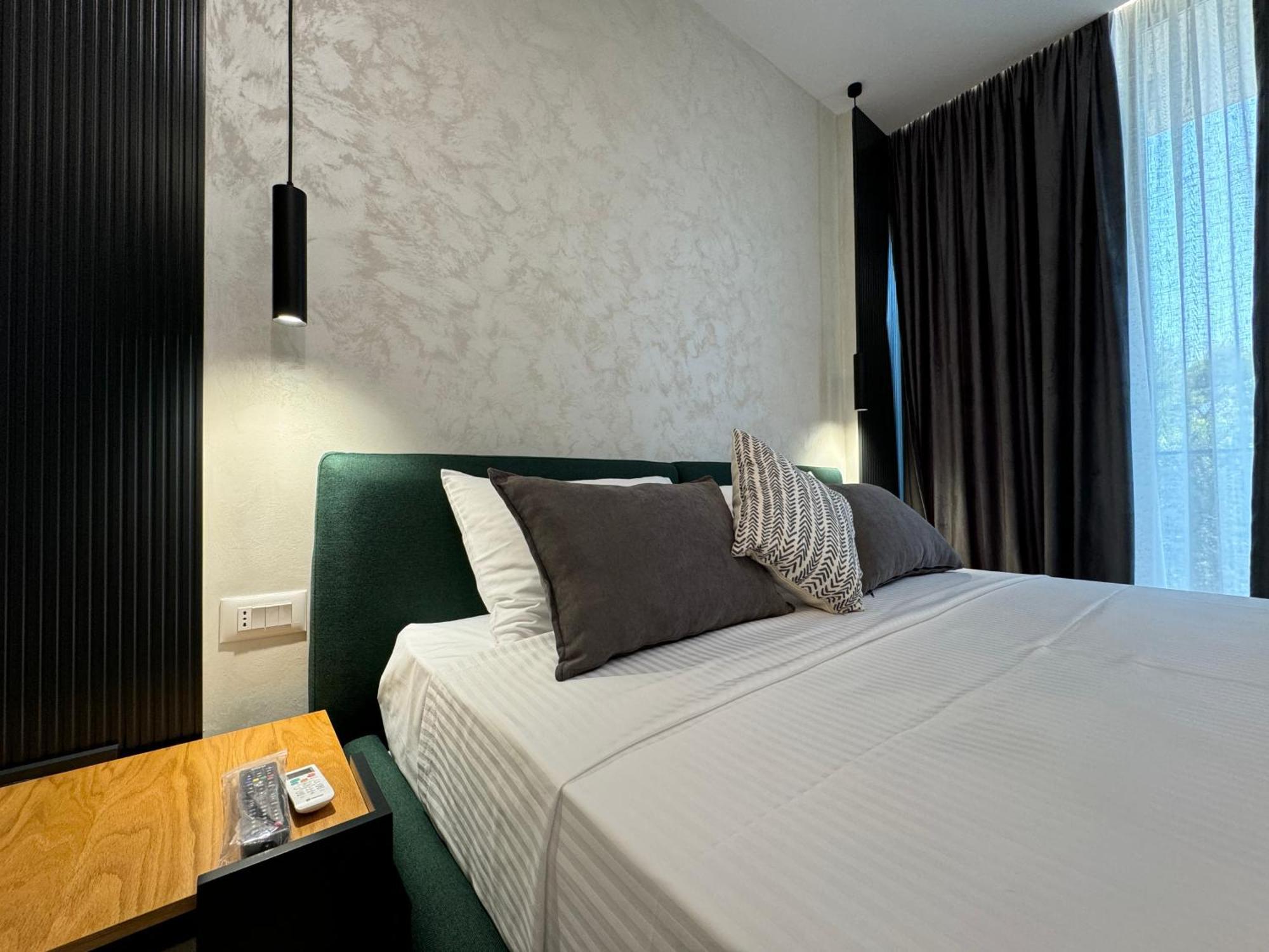 Twins Hotel Vlorë Εξωτερικό φωτογραφία