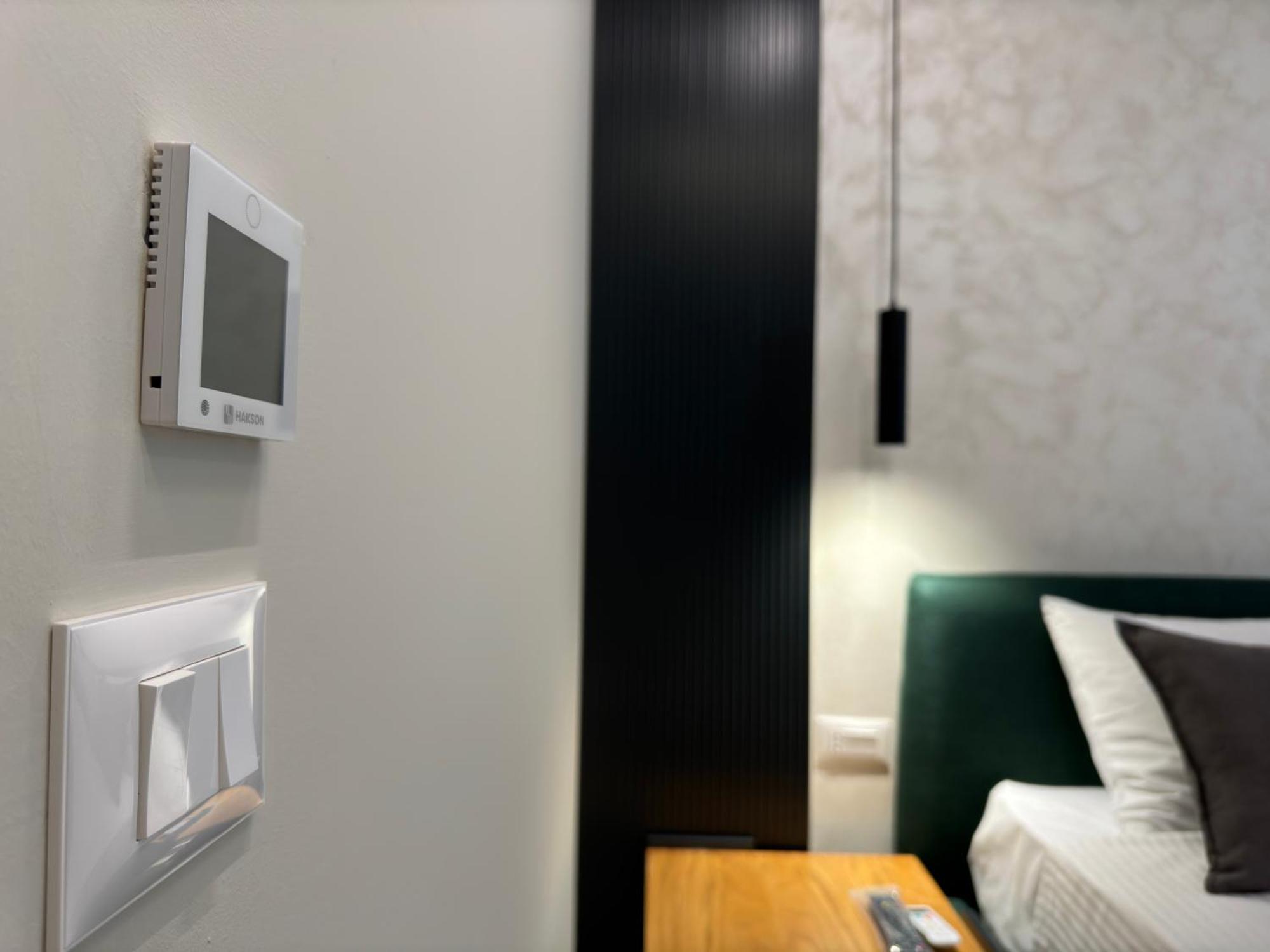 Twins Hotel Vlorë Εξωτερικό φωτογραφία