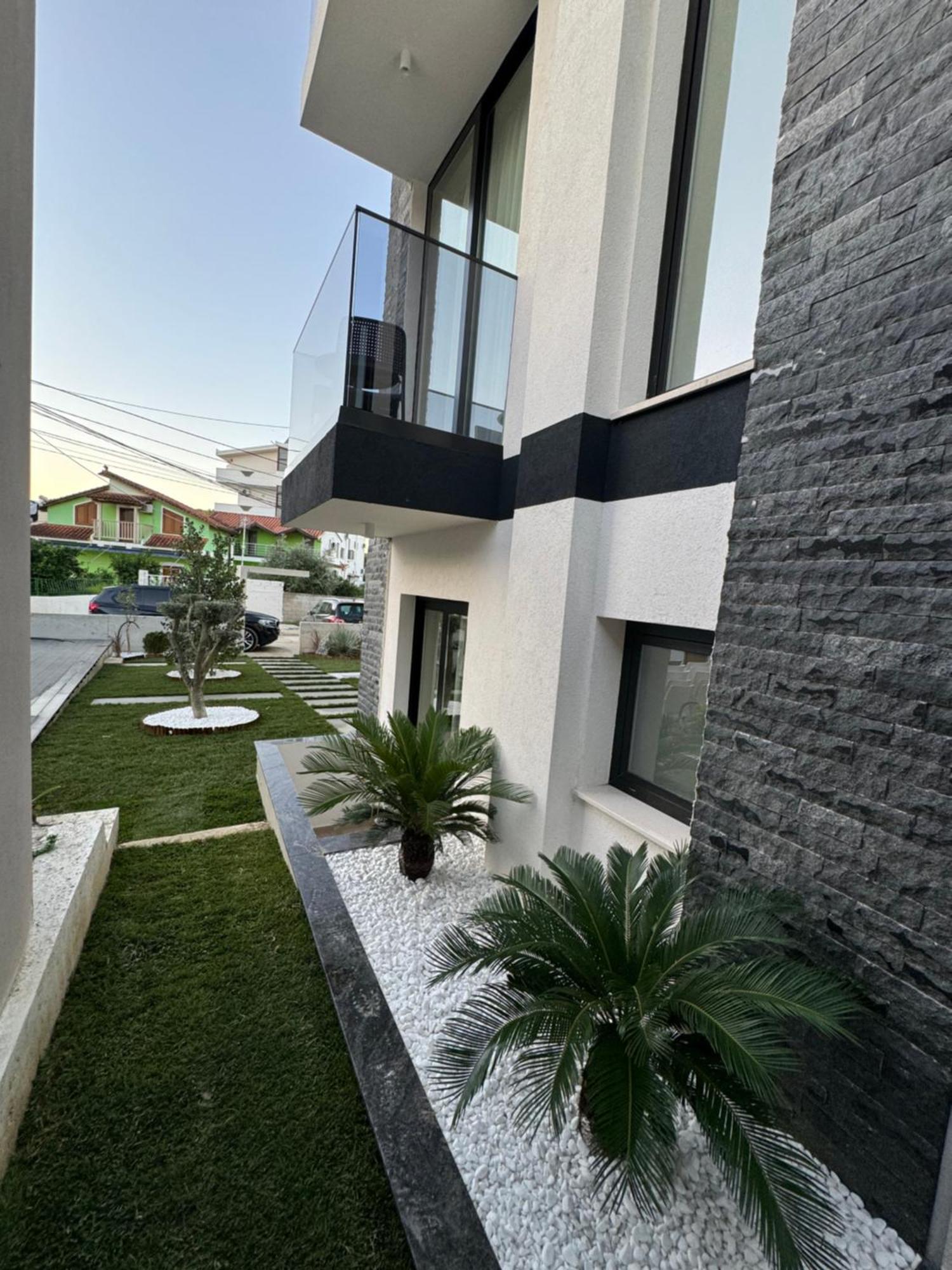 Twins Hotel Vlorë Εξωτερικό φωτογραφία