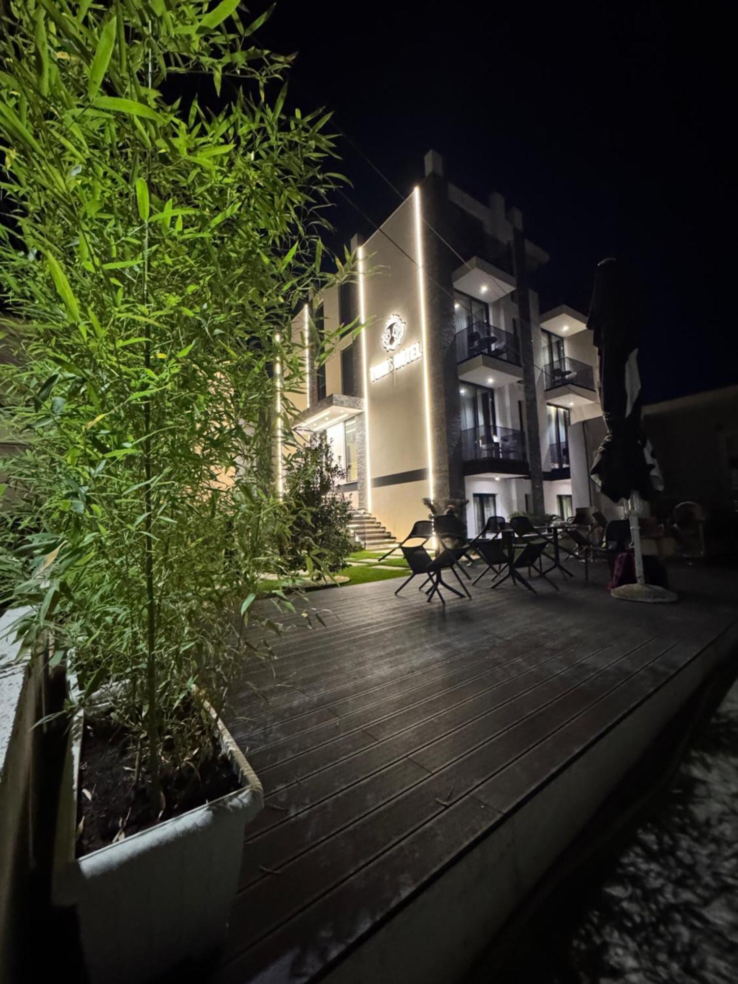 Twins Hotel Vlorë Εξωτερικό φωτογραφία